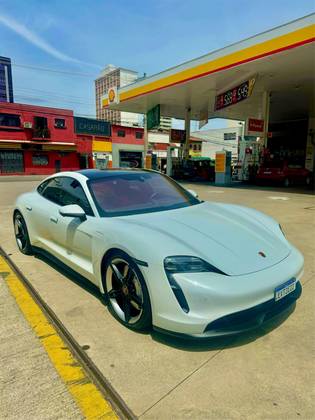 PORSCHE TAYCAN 4S ELÉTRICO